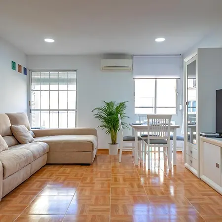 Charming 2 Bedroom At Triana Center By Oui * Sevilla