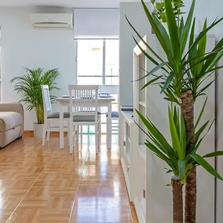 Charming 2 Bedroom At Triana Center By Oui * Sevilla