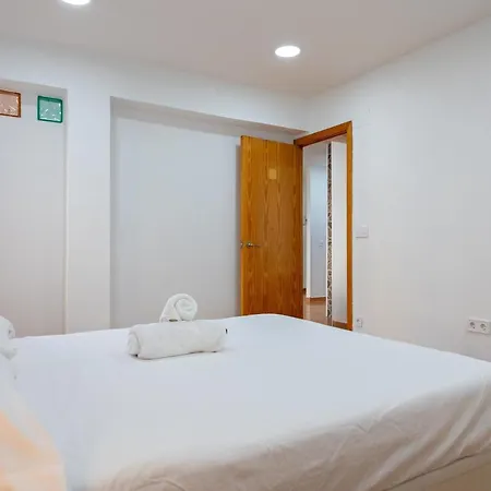 Apartamento Charming 2 Bedroom At Triana Center By Oui Sevilla