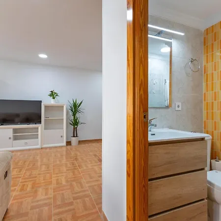 Charming 2 Bedroom At Triana Center By Oui Sevilla