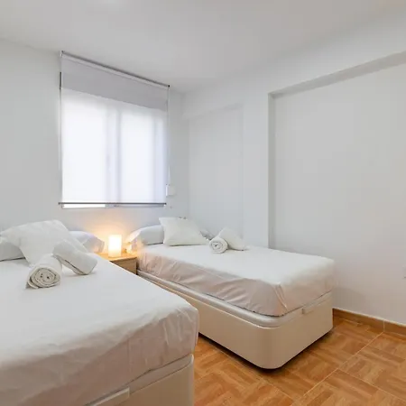 Charming 2 Bedroom At Triana Center By Oui Sevilla