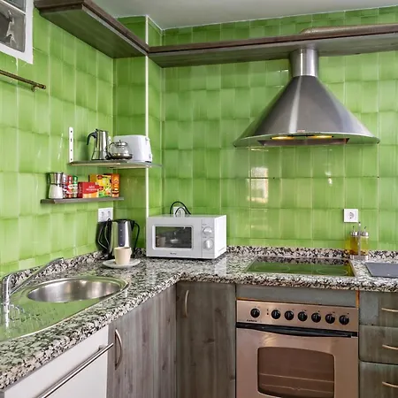 Charming 2 Bedroom At Triana Center By Oui Apartamento *